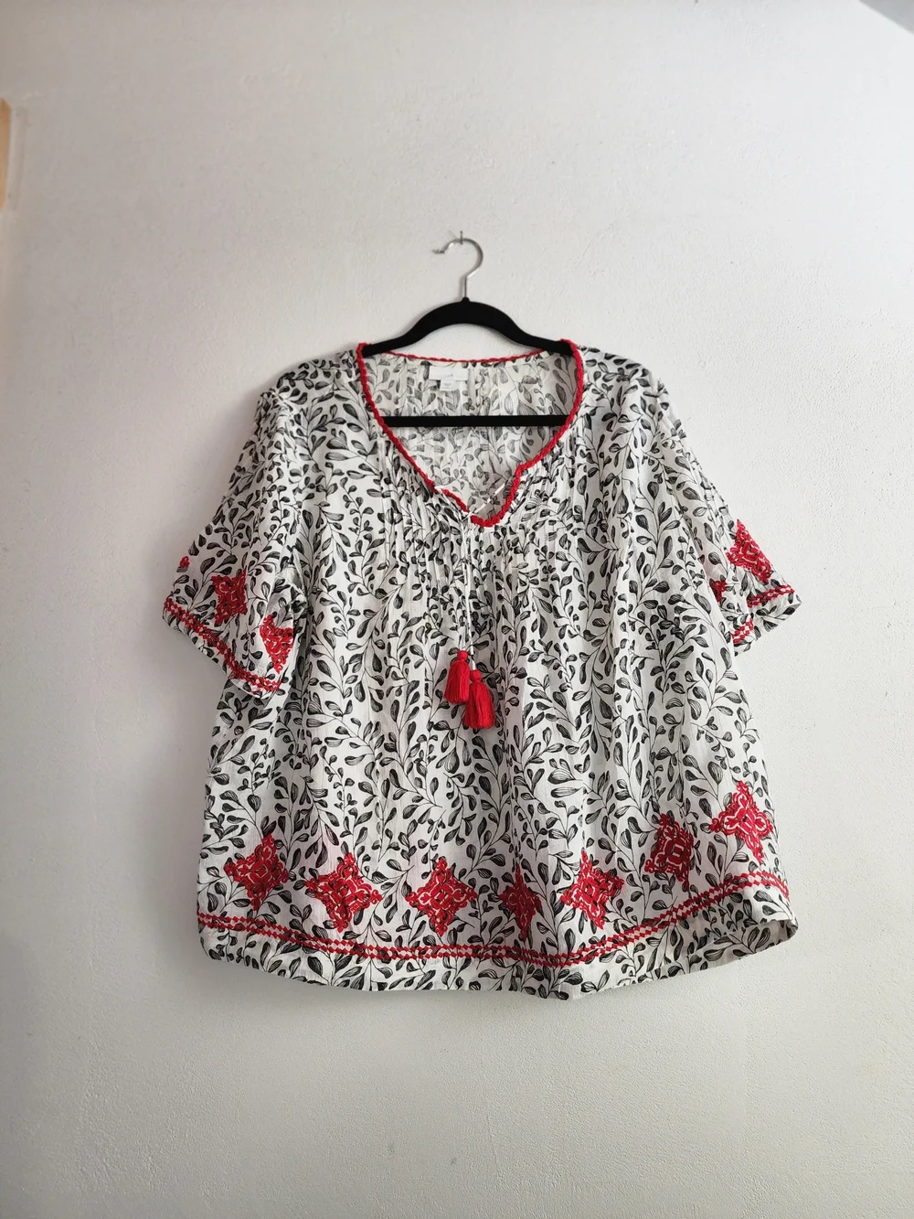 J. Jill White Peasant Blouse with Red Embroidery - Picture 1 of 3